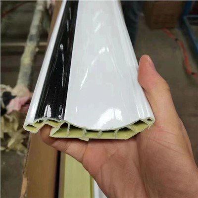 Proffil PVC gyda Llinell Arian